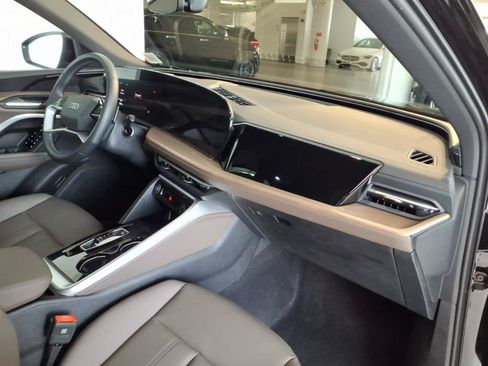 Used 2025 Audi Q5 Premium w/ Convenience Package AWD/4WD image 20