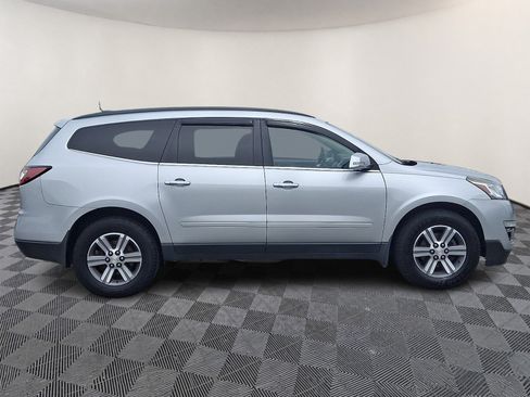 Used 2017 Chevrolet Traverse LT AWD/4WD image 7