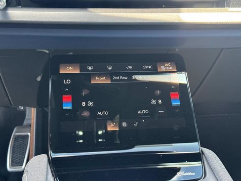 New 2026 Cadillac Vistiq Premium Luxury AWD/4WD image 13