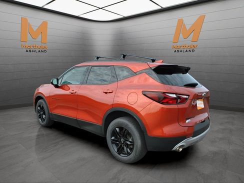 Used 2022 Chevrolet Blazer LT AWD/4WD image 2