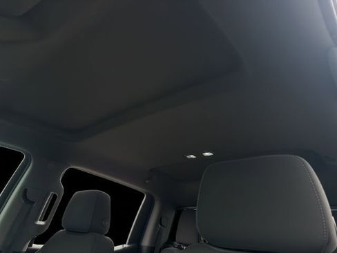 Used 2021 Chevrolet Silverado 1500 LT Trail Boss w/ Convenience Package II AWD/4WD image 24