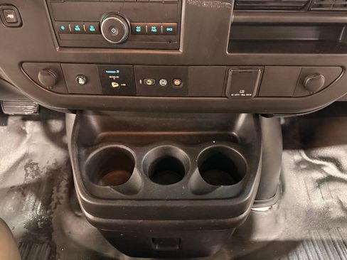 Used 2017 Chevrolet Express 2500 Work Van image 22