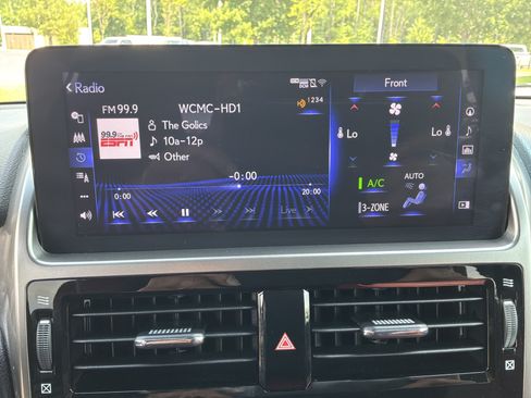 Used 2022 Lexus GX 460 Premium w/ Premium Package AWD/4WD image 23