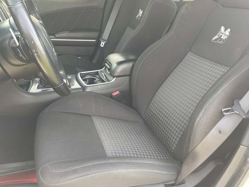 Used 2020 Dodge Charger Scat Pack RWD image 19