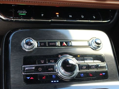 Used 2023 Lincoln Nautilus Reserve w/ Equipment Group 201A image 17