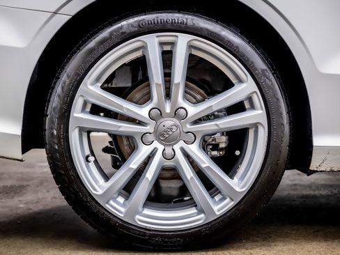 Used 2018 Audi A3 2.0T Premium FWD image 35