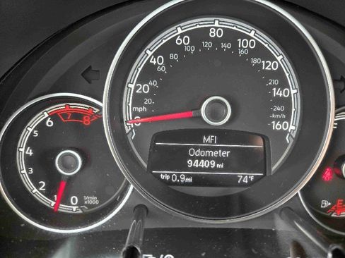 Used 2019 Volkswagen Beetle 2.0T Final Edition SEL image 16