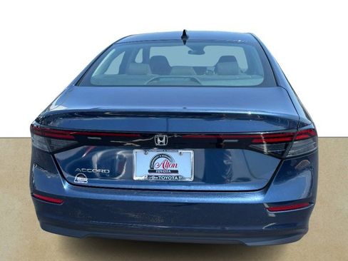 Used 2025 Honda Accord SE image 5