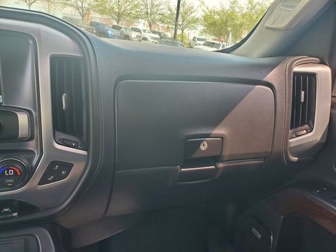 Used 2018 GMC Sierra 1500 SLT AWD/4WD image 18