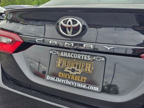 Used 2024 Toyota Camry SE FWD image 14