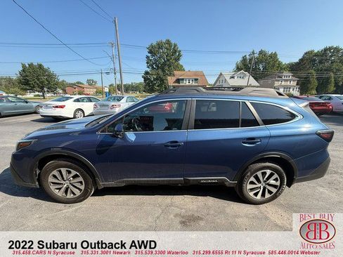 Used 2022 Subaru Outback Premium AWD/4WD image 3
