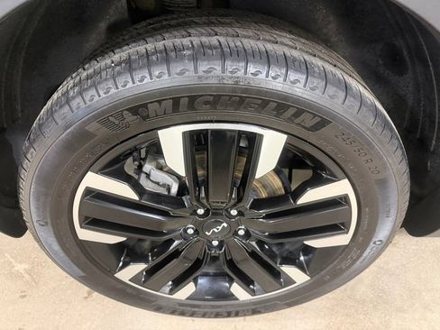 Used 2023 Kia Telluride SX AWD/4WD image 14