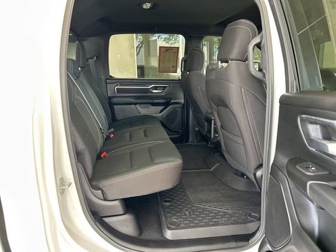 Used 2025 RAM 1500 Big Horn AWD/4WD image 33