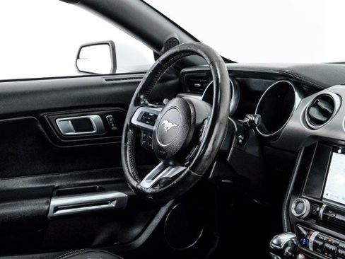 Used 2018 Ford Mustang GT Premium w/ Black Accent Package RWD image 12