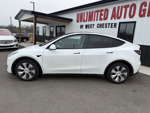 Used 2020 Tesla Model Y Long Range image 10