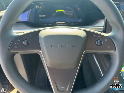 Used 2025 Tesla Model X AWD/4WD image 21