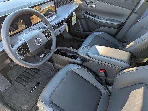 New 2026 Nissan Leaf SV+ w/ Floor Mat Package (SV+) FWD image 9