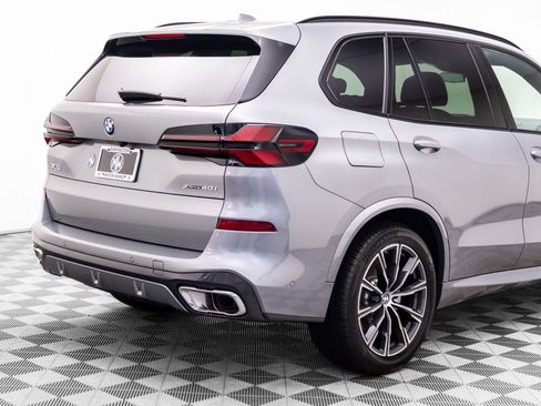 Used 2026 BMW X5 xDrive40i AWD/4WD image 35