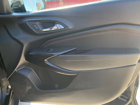 Used 2024 Chevrolet Trax RS w/ Driver Confidence Package image 37