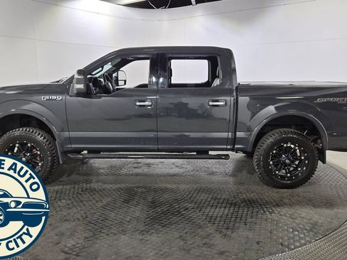 Used 2016 Ford F150 XLT w/ Equipment Group 302A Luxury AWD/4WD image 4