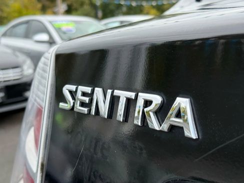 Used 2009 Nissan Sentra 2.0 S image 8