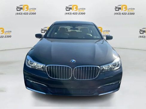 Used 2017 BMW 740i xDrive 740i xDrive Sedan 4D image 2