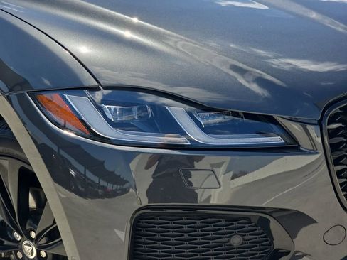 Used 2025 Jaguar F-PACE R-Dynamic S AWD/4WD image 32