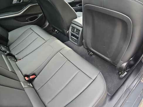 New 2026 BMW 330i Sedan w/ M Sport Package image 11