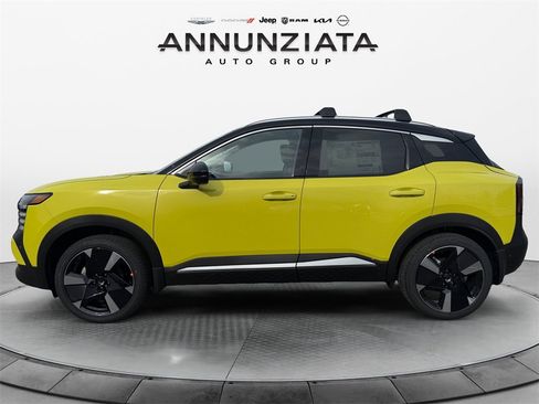 New 2026 Nissan Kicks SR w/ SR Premium Package image 2