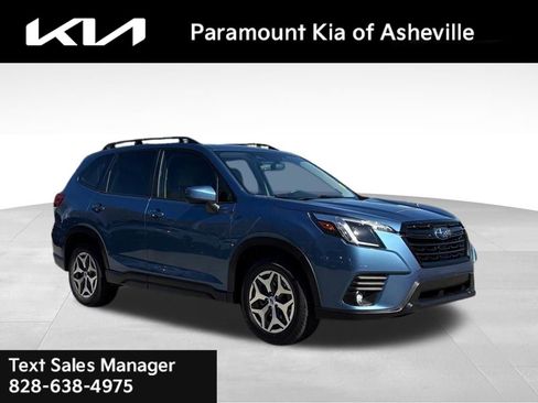 Used 2024 Subaru Forester Premium image 1