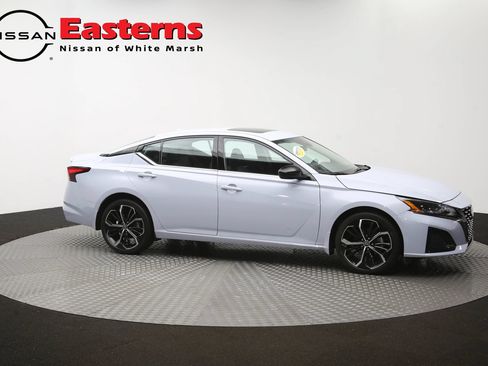 Used 2023 Nissan Altima 2.5 SR AWD/4WD image 45