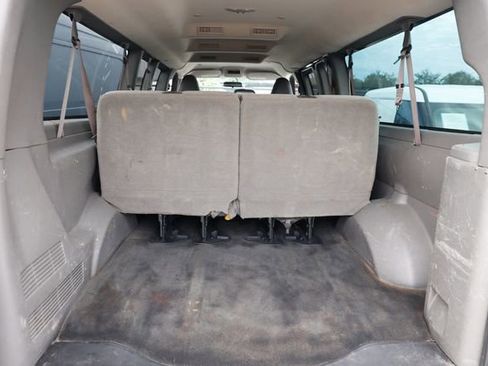 Used 2018 Chevrolet Express 3500 LT w/ LT Preferred Equipment Group image 11