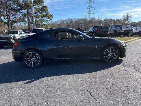 Used 2020 Toyota 86 image 6