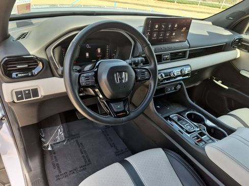 Certified 2026 Honda Passport TrailSport Elite image 10