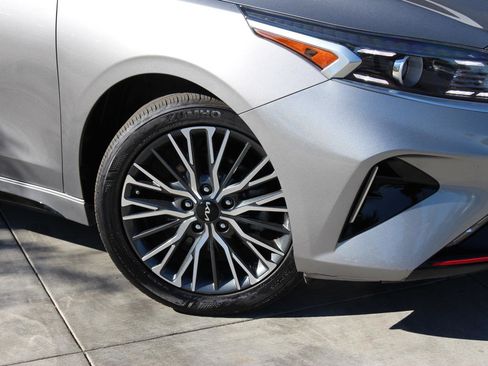 Used 2023 Kia Forte GT-Line w/ GT-Line Premium Package image 3