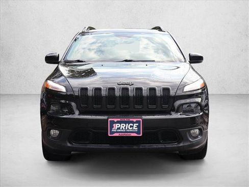 Used 2016 Jeep Cherokee High Altitude FWD image 2