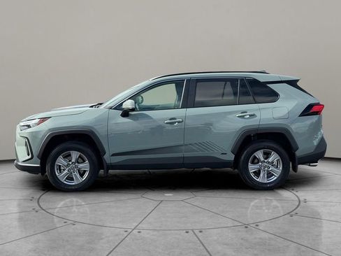 Certified 2023 Toyota RAV4 XLE w/ Convenience Package AWD/4WD image 3