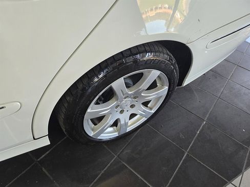 Used 2007 Mercedes-Benz E 350 4MATIC Wagon image 38