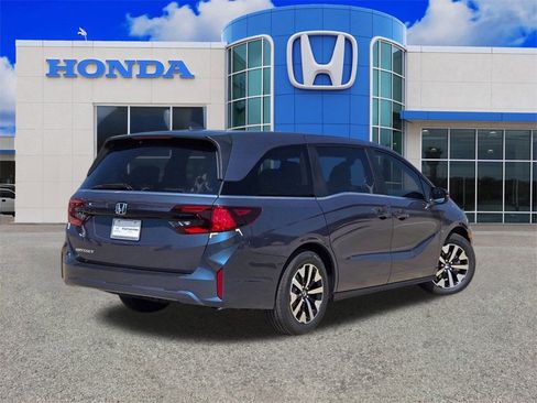 New 2026 Honda Odyssey EX-L image 3