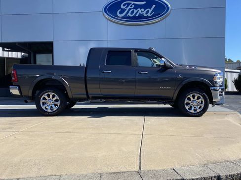 Used 2019 RAM 2500 Laramie image 3