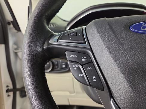 Used 2020 Ford Edge Titanium AWD/4WD image 22