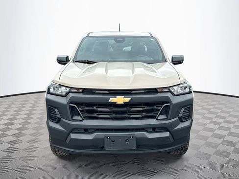 Used 2023 Chevrolet Colorado W/T image 2