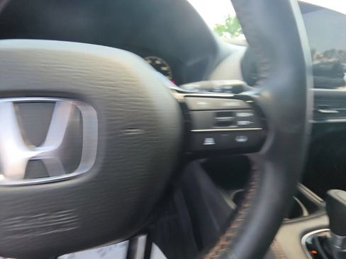 Used 2024 Honda HR-V Sport image 18