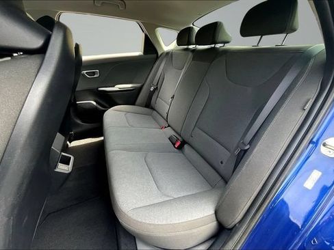Used 2025 Kia K4 FWD image 21