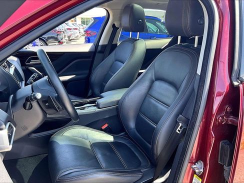 Used 2017 Jaguar F-PACE Prestige AWD/4WD image 17