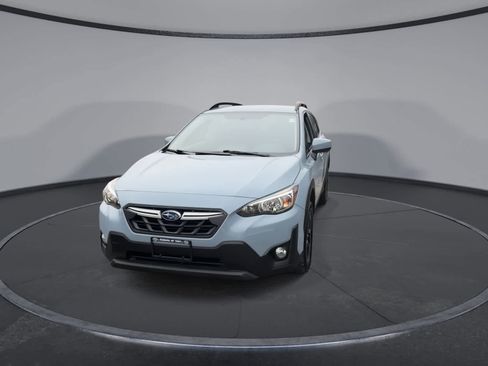 Used 2021 Subaru Crosstrek 2.0i Premium image 3