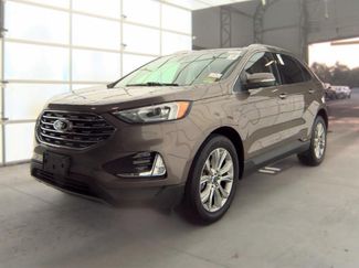 Used 2019 Ford Edge Titanium w/ Cold Weather Package AWD/4WD video 1