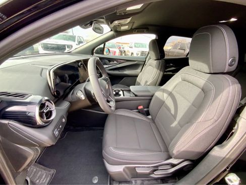 New 2026 Chevrolet Blazer EV LT image 21