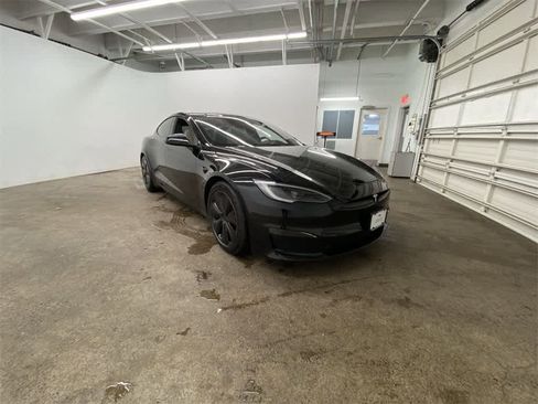 Used 2023 Tesla Model S Plaid image 8