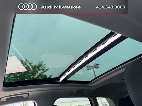 Certified 2026 Audi Q3 quattro 2.0T w/ 20" Wheel Package AWD/4WD image 13